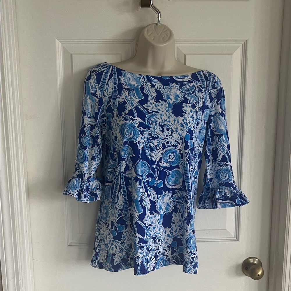 Lilly Pulitzer Blue Floral Blouse with Ruffle Sleeves